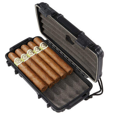 Macanudo Cafe