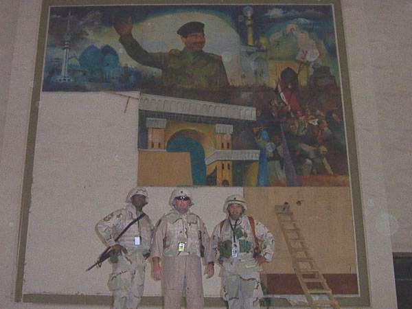 From left to right: Chief Master Sergeant Darrell McKinney, LtCol Jerald Oliver and Maj VJ Asuncion of the USAF.